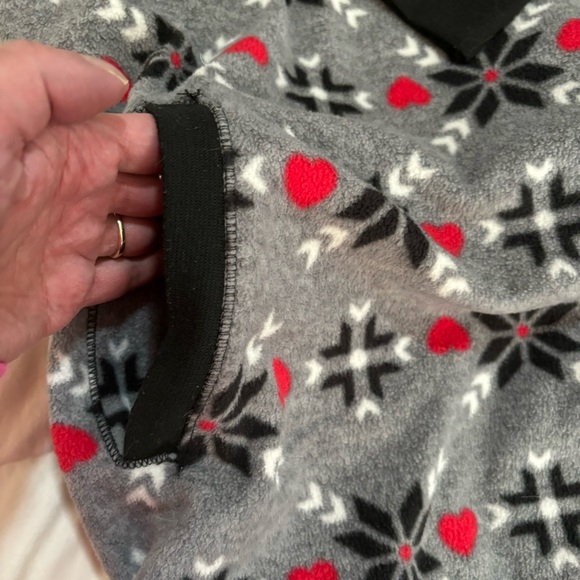 Snowflakes and Hearts Fleece Hooded Winter Lounge PJ Buffalo David Bitton Large - Picture 6 of 10